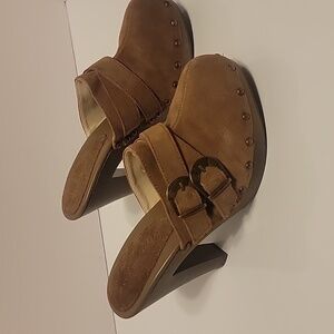 DANA BUCHANAN BOOYS SIZE 7 1/2